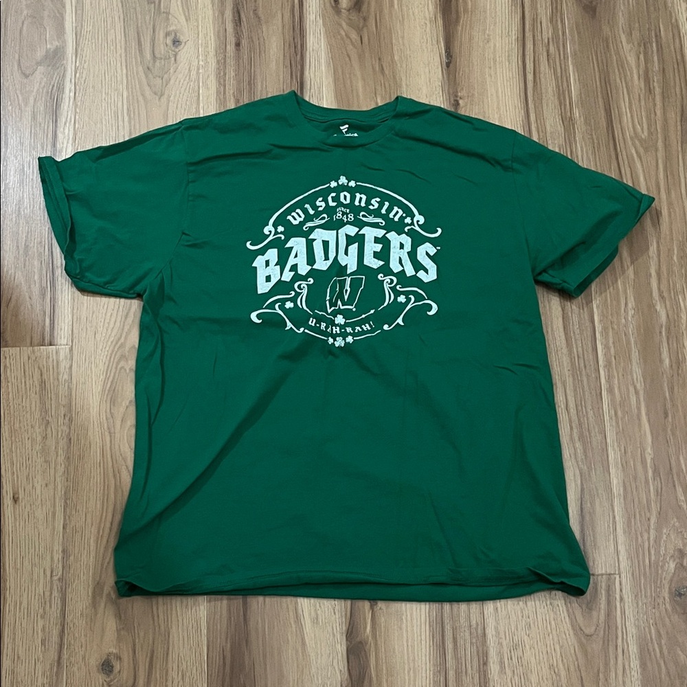 Fanatics Green Wisconsin Badgers Tee